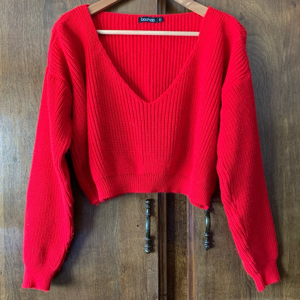 boohoo Red V-Neck Cropped Knit Sweater